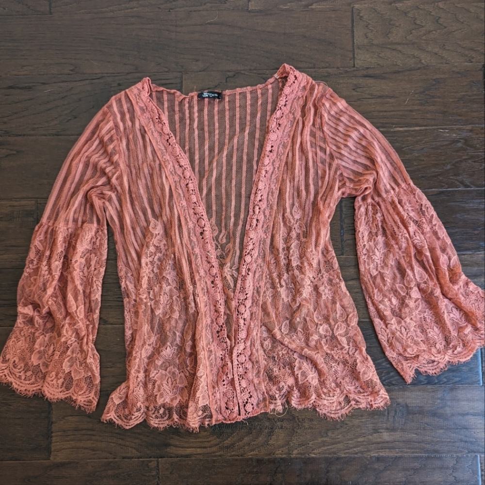 MISS CHIEVOUS coral salmon lacey crochet trim kimono shawl coverup cardigan
